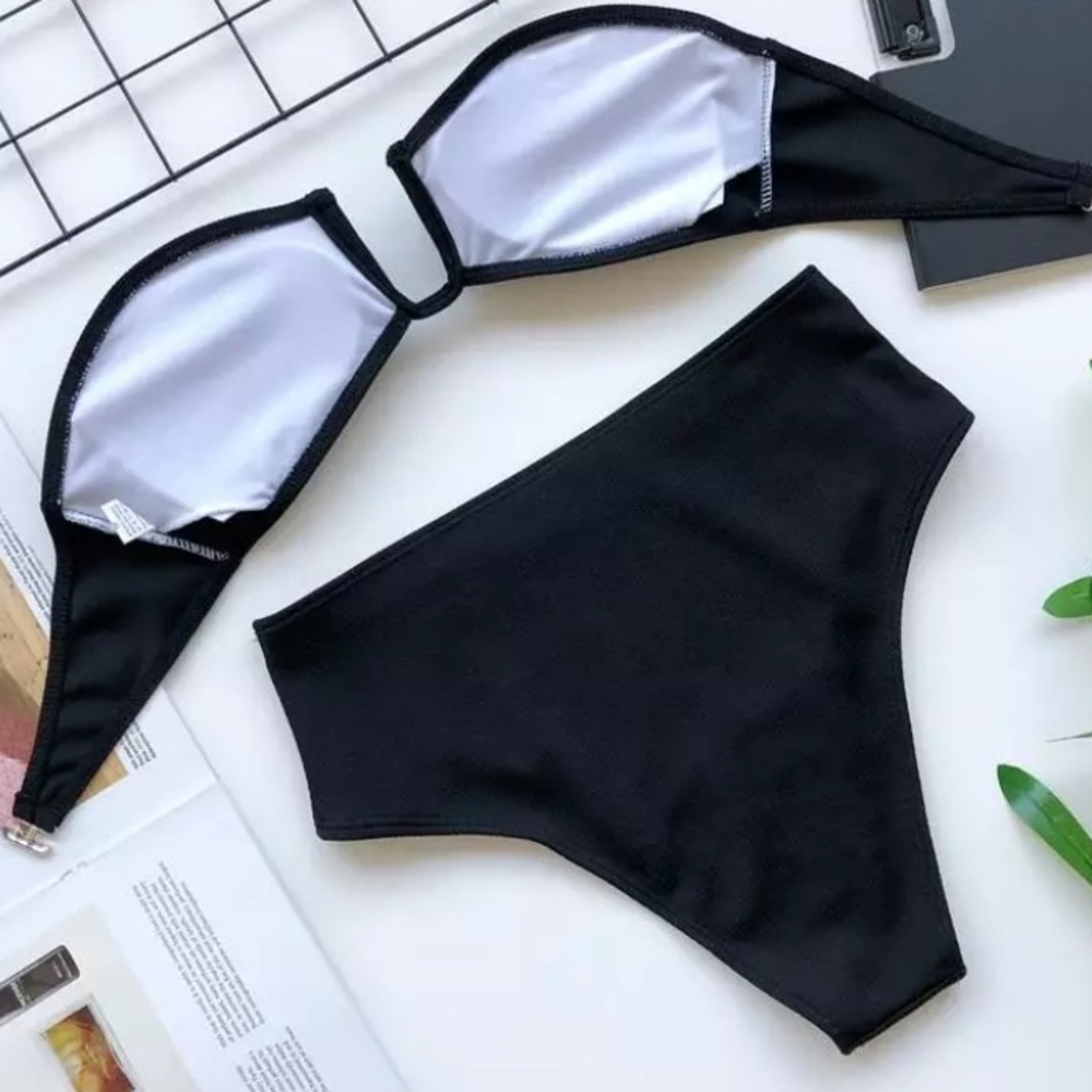 Black Simple Strapless Bandeau Ribbed Bikini - Picture 4 of 4